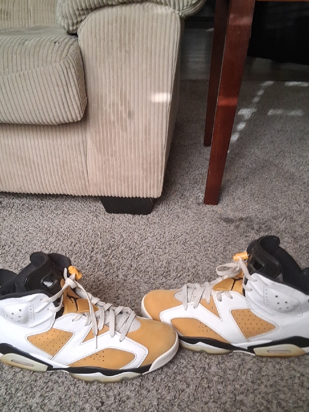 Jordan Men’s Basketball Shoes White & Yellow